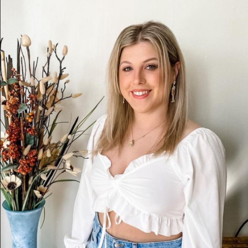Meet your Posher, Caroline